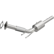 Load image into Gallery viewer, MagnaFlow California Grade CARB Compliant Converter Direct Fit 05-09 Volkswagen Jetta L5 2.5L - Main Product View