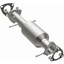 Load image into Gallery viewer, MagnaFlow California Grade Catalytic Converter Direct Fit 96-97 GMC Sonoma / Chevrolet S10 - Additional View 7