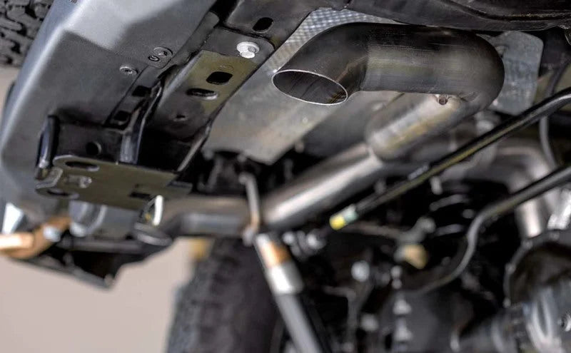 MagnaFlow Cat-Back 2021 Jeep Wrangler 6.4L Rock Crawler Series Dual Exit Stainless Exhaust - Installation View