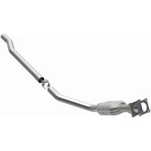 Load image into Gallery viewer, MagnaFlow Conv 01-03 Chrysler Voyager, Grand Voyager 01-04 Dodge Caravan *NOT FOR SALE IN CALIFORNIA - Additional View 5