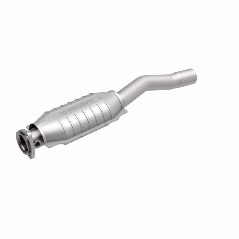 MagnaFlow Conv 28.75X6.5X4 2.5/2.38 fits 1985-1992 Volvo 740 / 1985 Volvo 745 / 1984-1990 Volvo 760 / 1991-1995 Volvo 940 - Installation Vi...