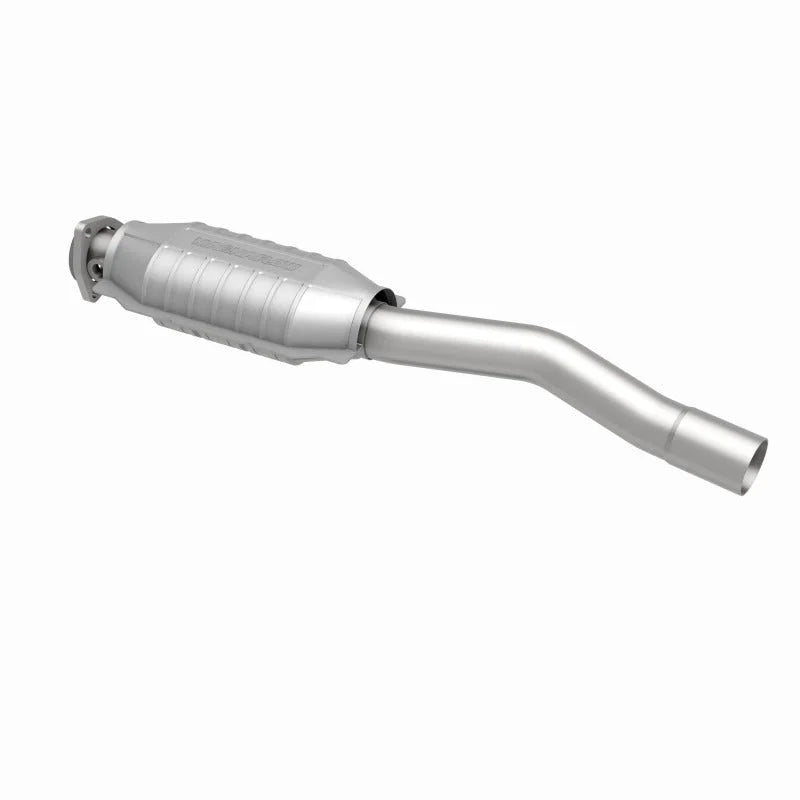 MagnaFlow Conv 28.75X6.5X4 2.5/2.38 fits 1985-1992 Volvo 740 / 1985 Volvo 745 / 1984-1990 Volvo 760 / 1991-1995 Volvo 940 - Additional View ...