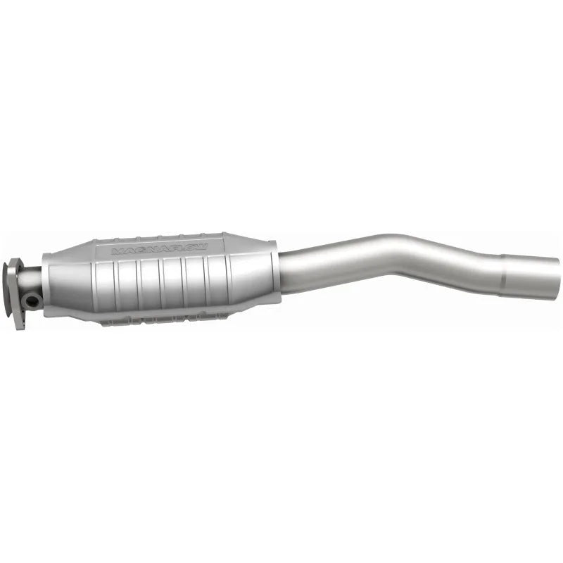 MagnaFlow Conv 28.75X6.5X4 2.5/2.38 fits 1985-1992 Volvo 740 / 1985 Volvo 745 / 1984-1990 Volvo 760 / 1991-1995 Volvo 940 - Additional View ...