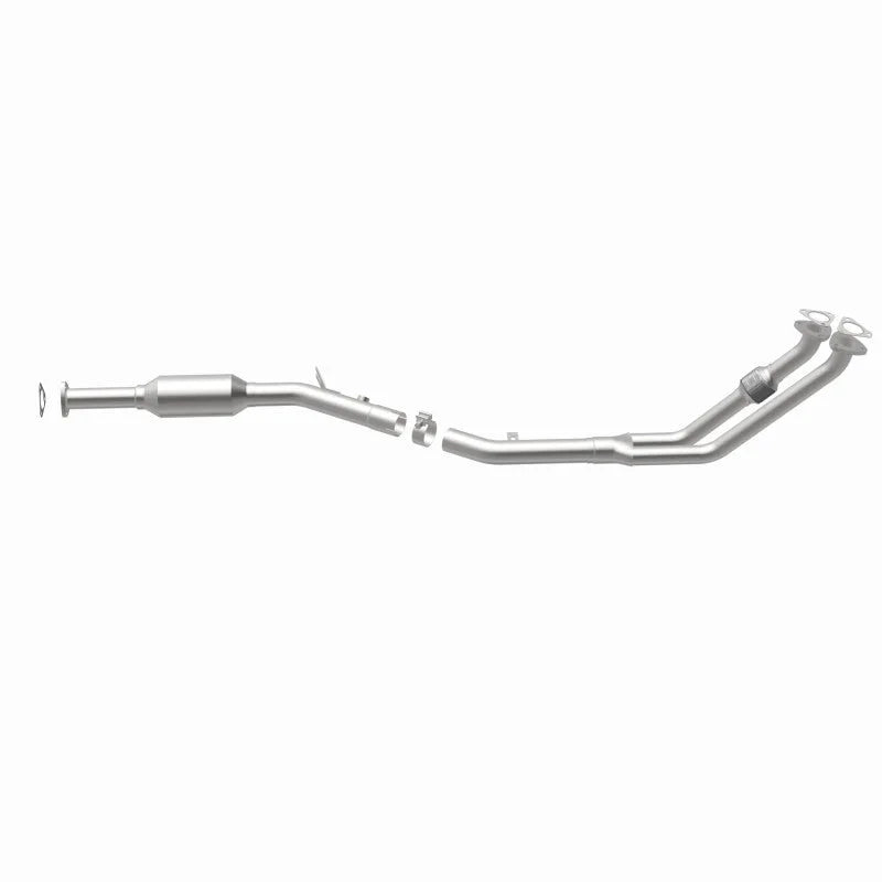 MagnaFlow Conv 58.25X6.5X4 1.75/1.75 fits 1987 BMW 325 / 1984-1987 BMW 325E - Installation View