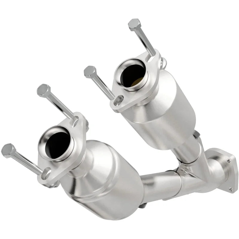 MagnaFlow Conv DF 00-01 Cherokee Front 4.0L - Side View