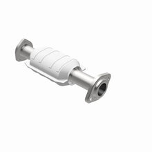 Load image into Gallery viewer, MagnaFlow Conv DF 00-01 Cherokee Rear 4.0L - Installation View