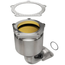 Load image into Gallery viewer, MagnaFlow Conv DF 00-01 Infiniti I30 3.0L Front / 00-01 Nissan Maxima 3.0L Front - Main Product View