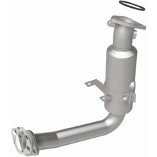 Load image into Gallery viewer, MagnaFlow Conv DF 00-02 Focus 2.0L OEM - Back View