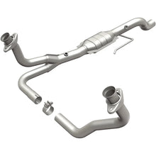 Load image into Gallery viewer, MagnaFlow Conv DF 00-03 Dodge Dakota 4.7L 4WD - Side View