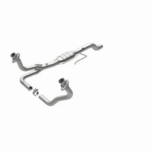 Load image into Gallery viewer, MagnaFlow Conv DF 00-03 Dodge Dakota 4.7L 4WD - Back View
