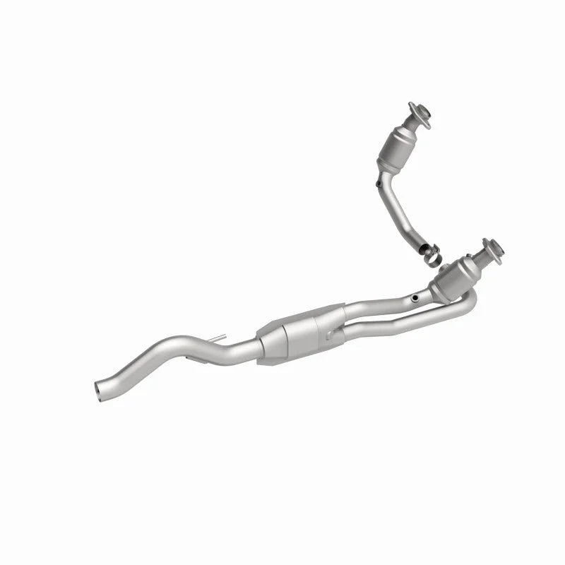 MagnaFlow Conv DF 00-03 Dodge Dakota 4.7L 4WD (49 State) - Installation View