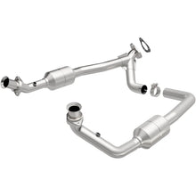 Load image into Gallery viewer, MagnaFlow Conv DF 00-03 Ford E150 5.4L - Main Product View