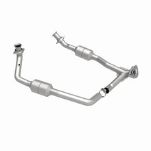 Load image into Gallery viewer, MagnaFlow Conv DF 00-03 Ford E150 5.4L - Additional View 14