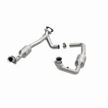 Load image into Gallery viewer, MagnaFlow Conv DF 00-03 Ford E150 5.4L - Additional View 8