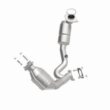 Load image into Gallery viewer, MagnaFlow Conv DF 00-03 Ford Taurus 3.0L - Additional View 7