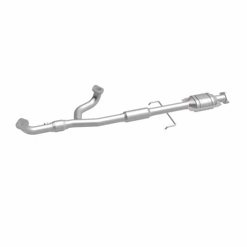 MagnaFlow Conv DF 00-03 Galant 3L rr OEM - Back View