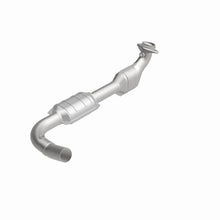 Load image into Gallery viewer, MagnaFlow Conv DF 00-04 Ford E150 4.6L D/S - Side View