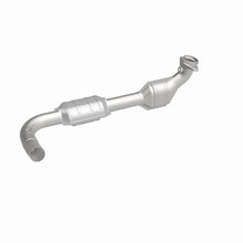 Load image into Gallery viewer, MagnaFlow Conv DF 00-04 Ford E150 4.6L D/S - Back View