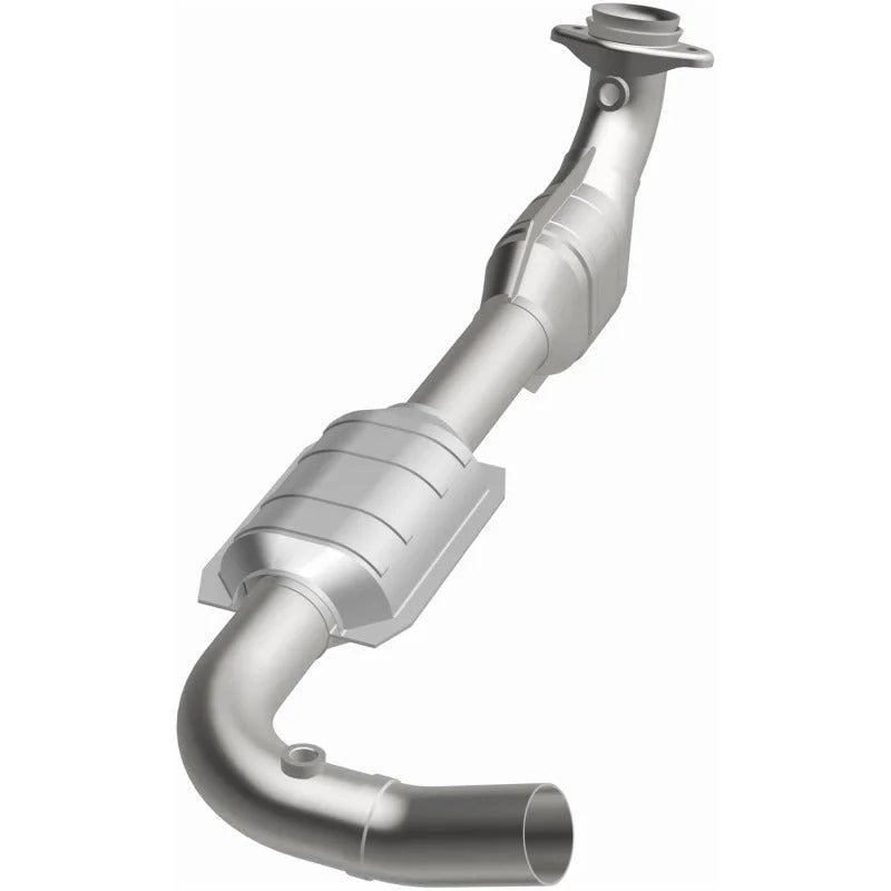 MagnaFlow Conv DF 00-04 Ford E150 4.6L Driver Side - Installation View