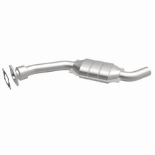 Load image into Gallery viewer, MagnaFlow Conv DF 00-04 Ford Taurus 3.0L - Back View