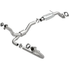 Load image into Gallery viewer, MagnaFlow Conv DF 00-05 Blazer 4WD 4.3L - Main Product View