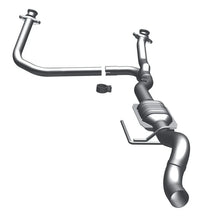 Load image into Gallery viewer, MagnaFlow Conv DF 00 Dakota 3.9L 4wd OEM - Side View