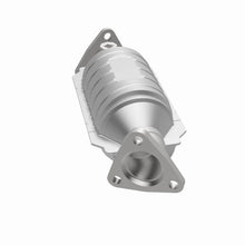 Load image into Gallery viewer, MagnaFlow Conv DF 01-02 Frontier DS fr OEM - Installation View