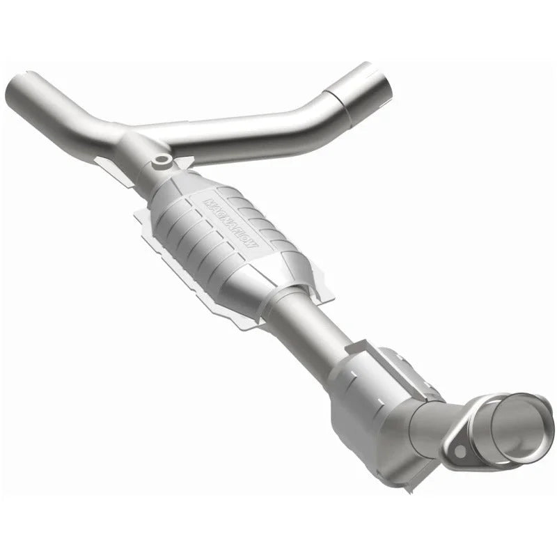 MagnaFlow Conv DF 01-03 Ford E150 4.2L P/S - Side View