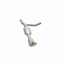 Load image into Gallery viewer, MagnaFlow Conv DF 01-03 Ford E150 4.2L P/S - Back View