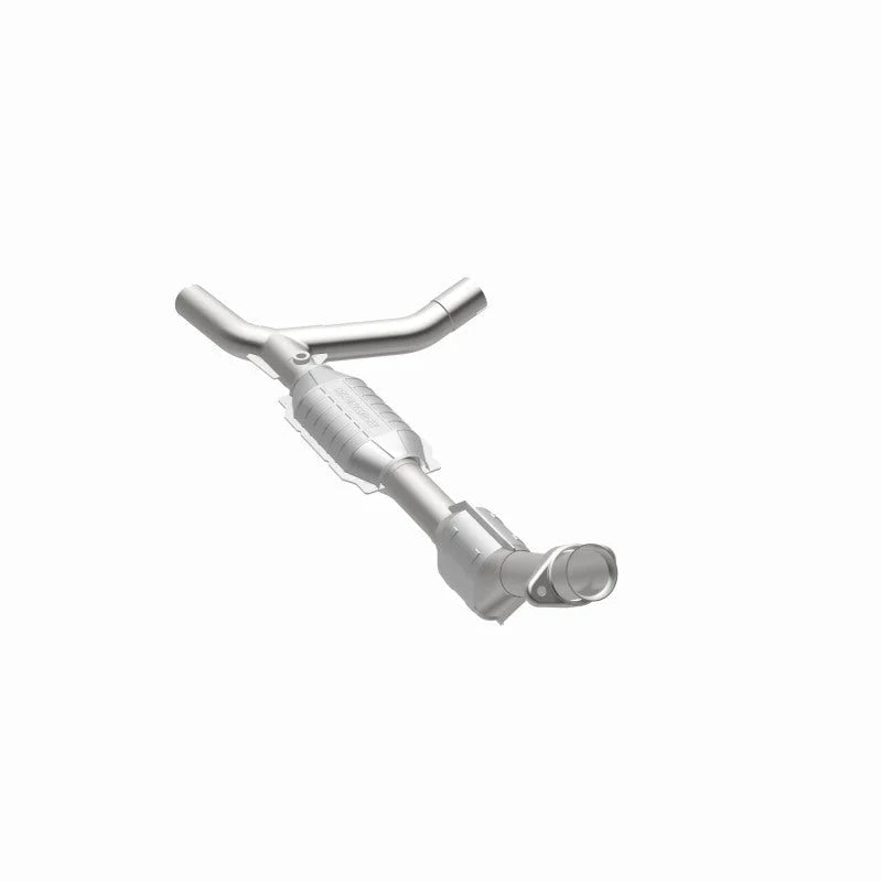 MagnaFlow Conv DF 01-03 Ford E150 4.2L Passenger Side - Side View