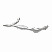 Load image into Gallery viewer, MagnaFlow Conv DF 01-03 Ford E150 4.2L Passenger Side - Additional View 9