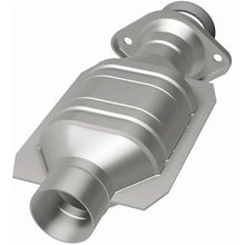 Load image into Gallery viewer, MagnaFlow Conv DF 01-03 Highlander underbody - Additional View 7