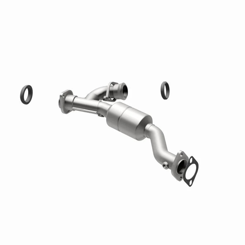 MagnaFlow Conv DF 01-03 Montero 3L Passenger Side Front OEM - Installation View
