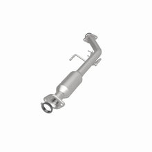 Load image into Gallery viewer, MagnaFlow Conv DF 01-03 Toyota Sienna 3.0L re - Additional View 8