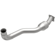 Load image into Gallery viewer, MagnaFlow Conv. DF 01-05 GM Silv/Sierra 6.6L - Main Product View