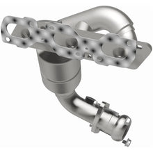 Load image into Gallery viewer, MagnaFlow Conv DF 01-06 Escape 3.0 with oil - Side View