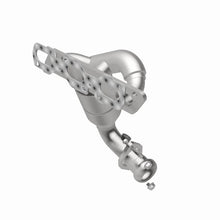 Load image into Gallery viewer, MagnaFlow Conv DF 01-06 Escape 3.0 with oil - Back View