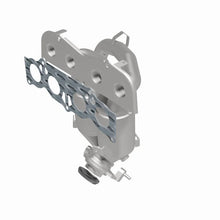 Load image into Gallery viewer, MagnaFlow Conv DF 01-06 Toyota Highlander 2.4L - Installation View