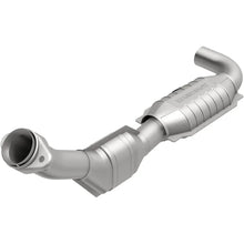 Load image into Gallery viewer, MagnaFlow Conv DF 01 Ford Trucks 4.6L - Main Product View