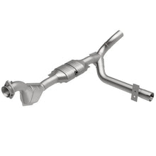 Load image into Gallery viewer, MagnaFlow Conv DF 01 Ford Trucks 4.6L - Side View