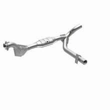 Load image into Gallery viewer, MagnaFlow Conv DF 01 Ford Trucks 4.6L - Additional View 12