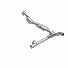 Load image into Gallery viewer, MagnaFlow Conv DF 01 Ford Trucks 4.6L - Additional View 13