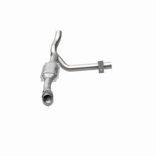 Load image into Gallery viewer, MagnaFlow Conv DF 01 Ford Trucks 4.6L - Additional View 9