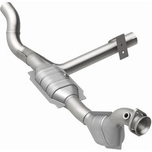 Load image into Gallery viewer, MagnaFlow Conv DF 01 Ford Trucks 4.6L - Additional View 16
