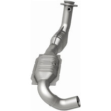 Load image into Gallery viewer, MagnaFlow Conv DF 01 Ford Trucks 4.6L - Back View