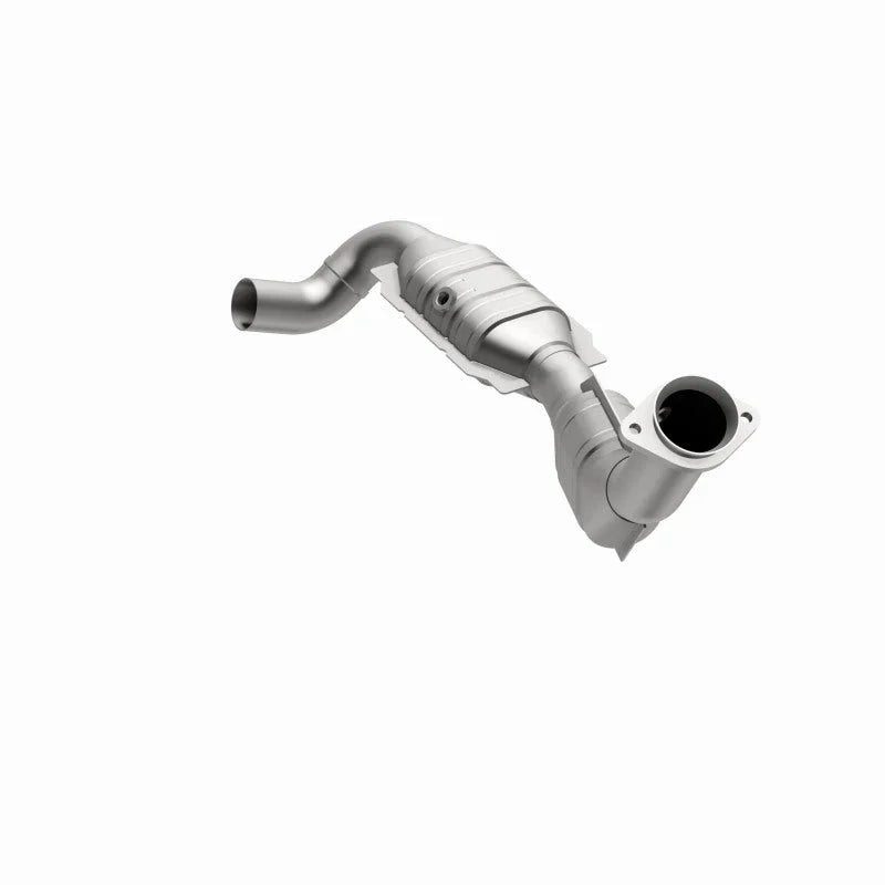 MagnaFlow Conv DF 01 Ford Trucks 4.6L - Installation View