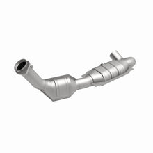 Load image into Gallery viewer, MagnaFlow Conv DF 01 Ford Trucks 4.6L - Additional View 9