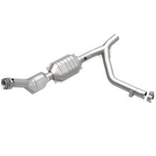 Load image into Gallery viewer, MagnaFlow Conv DF 01 Ford Trucks 5.4L - Main Product View