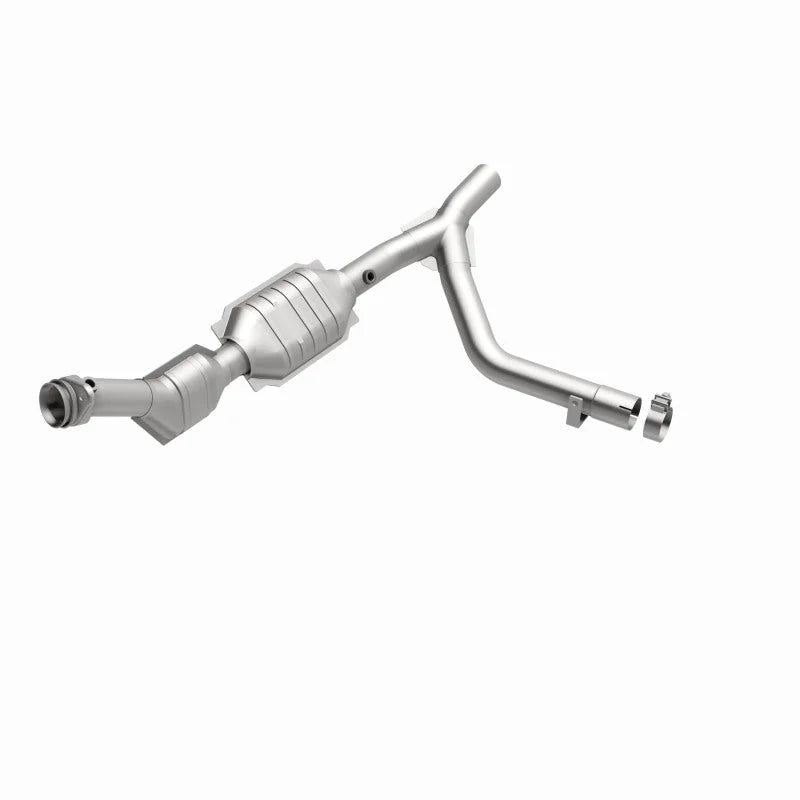 MagnaFlow Conv DF 01 Ford Trucks 5.4L - Installation View