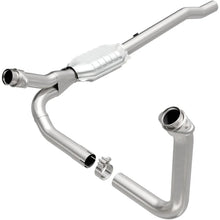 Load image into Gallery viewer, MagnaFlow Conv DF 02-03 Dodge Ram 1500 Pickup 4.7L 4WD - Main Product View